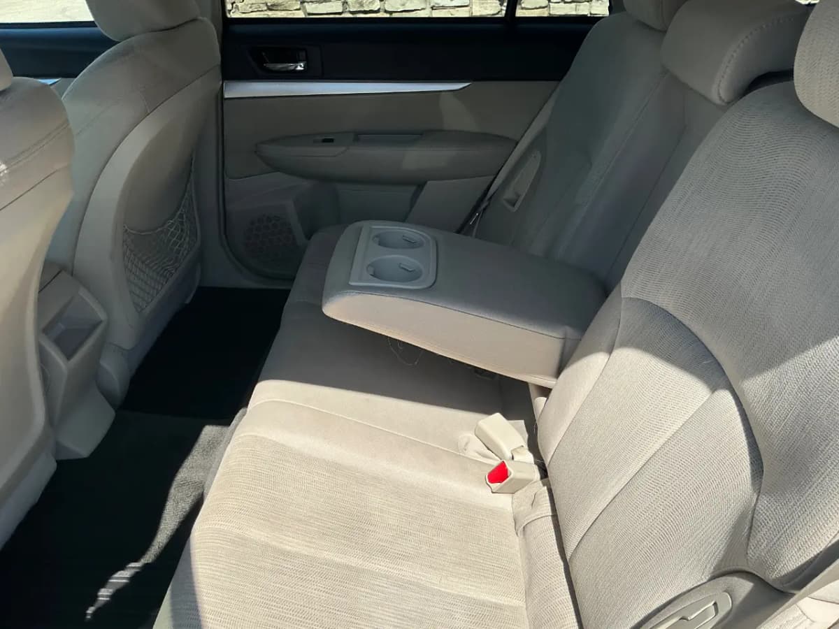 2014 Subaru Outback 13