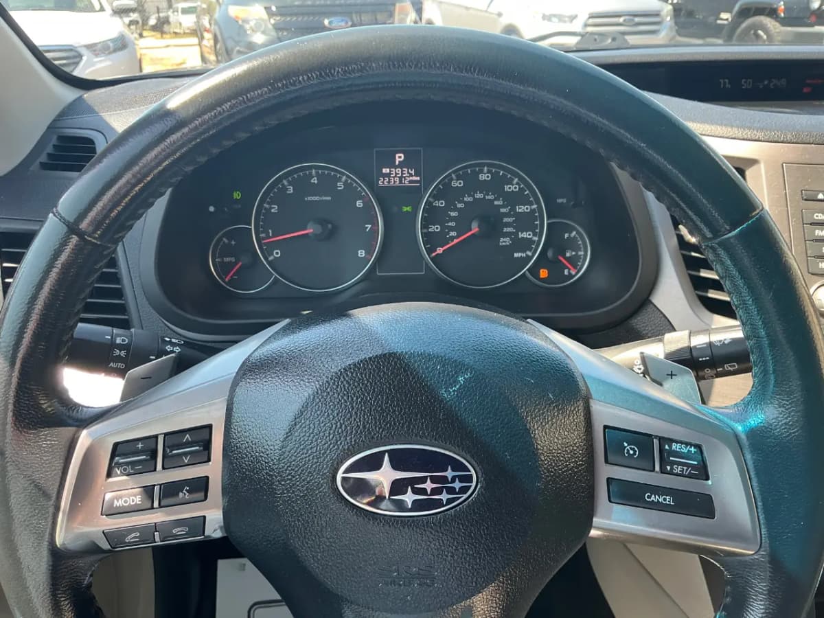 2014 Subaru Outback 22