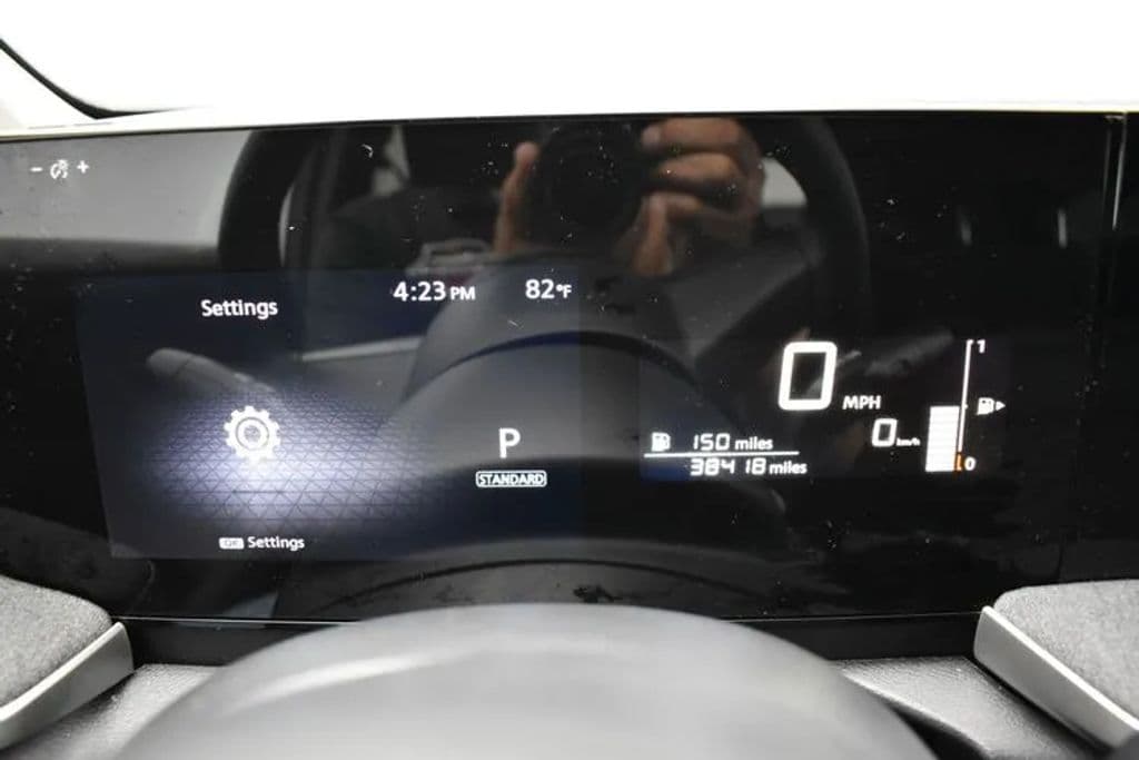 2025 Nissan Kicks 26