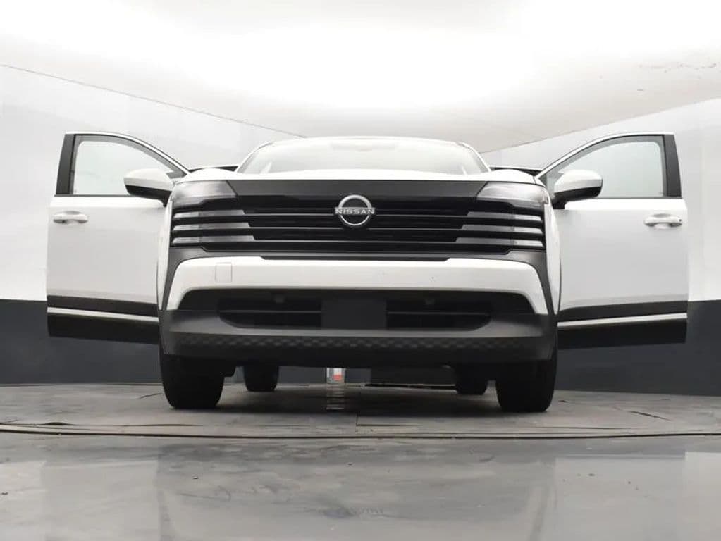 2025 Nissan Kicks 11