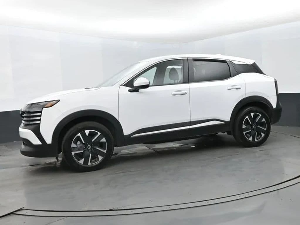 2025 Nissan Kicks 5