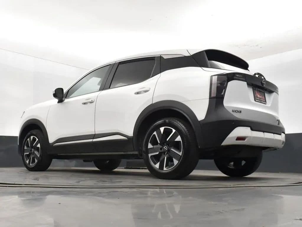 2025 Nissan Kicks 12