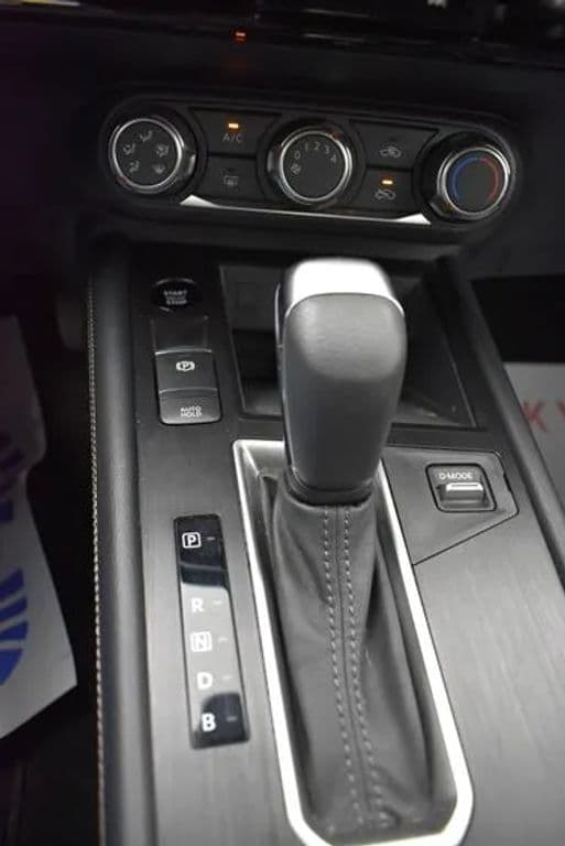 2025 Nissan Kicks 34
