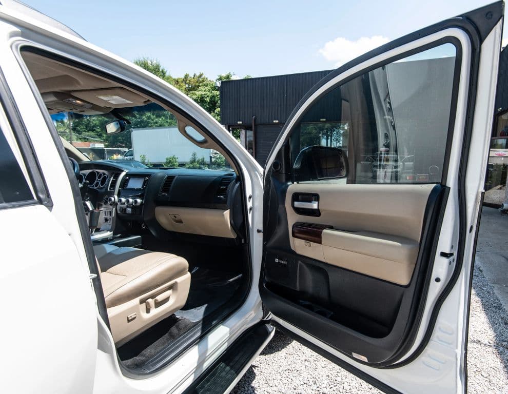 2014 Toyota Sequoia 76