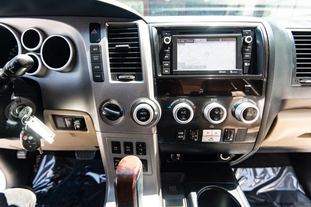 2014 Toyota Sequoia 86