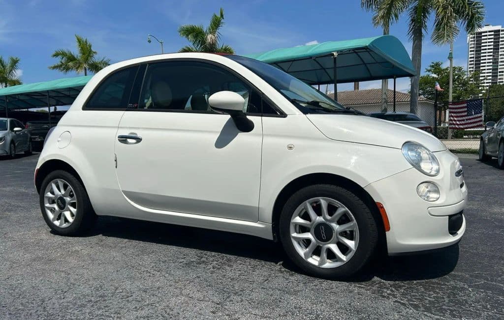2017 FIAT 500c 16