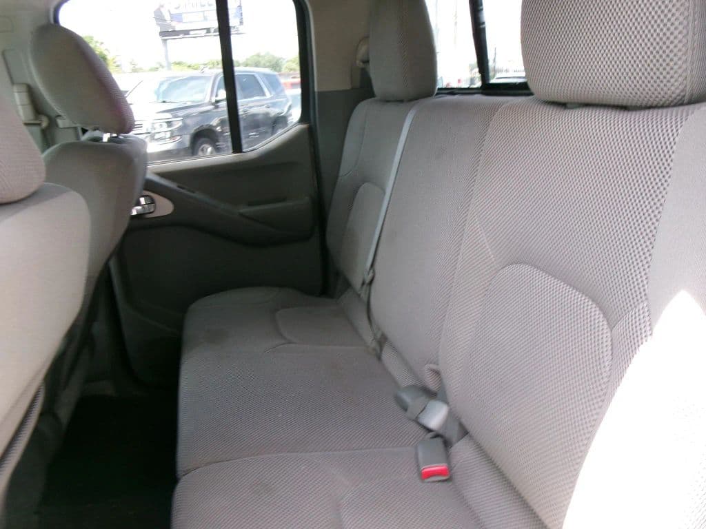 2014 Nissan Frontier 12