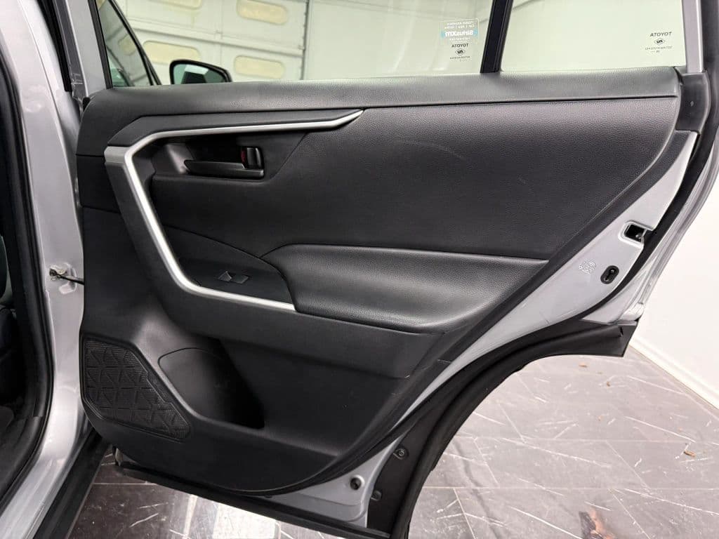 2021 Toyota RAV4 19