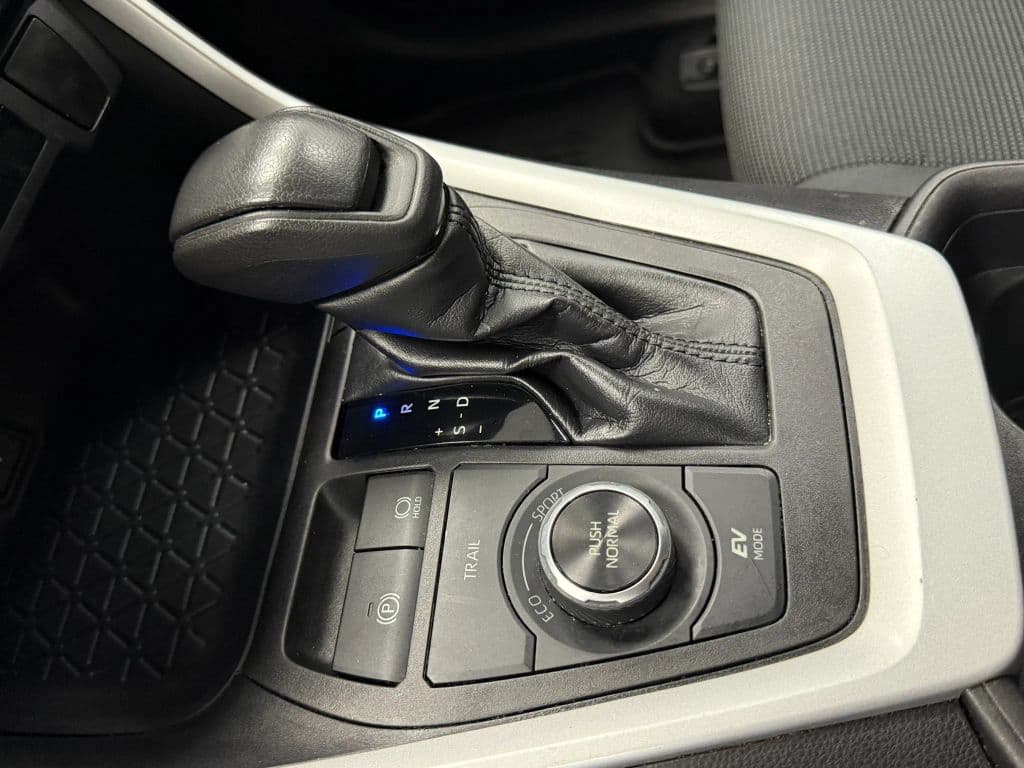 2021 Toyota RAV4 33