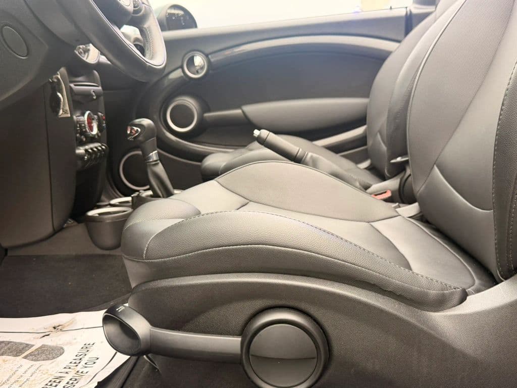 2015 MINI Cooper 20
