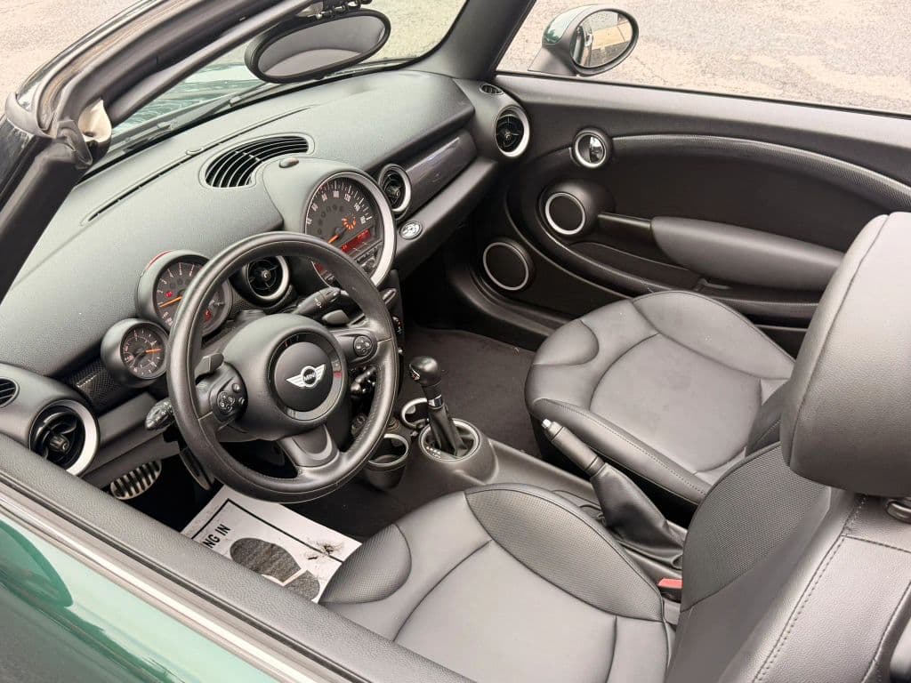 2015 MINI Cooper 11