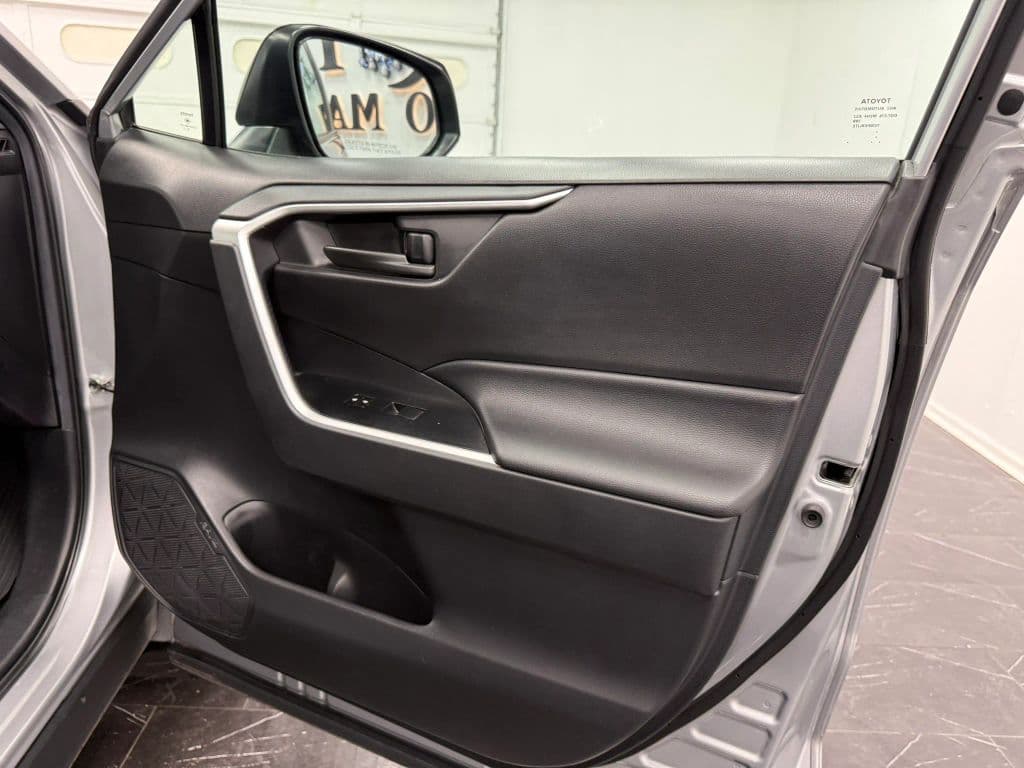 2021 Toyota RAV4 21