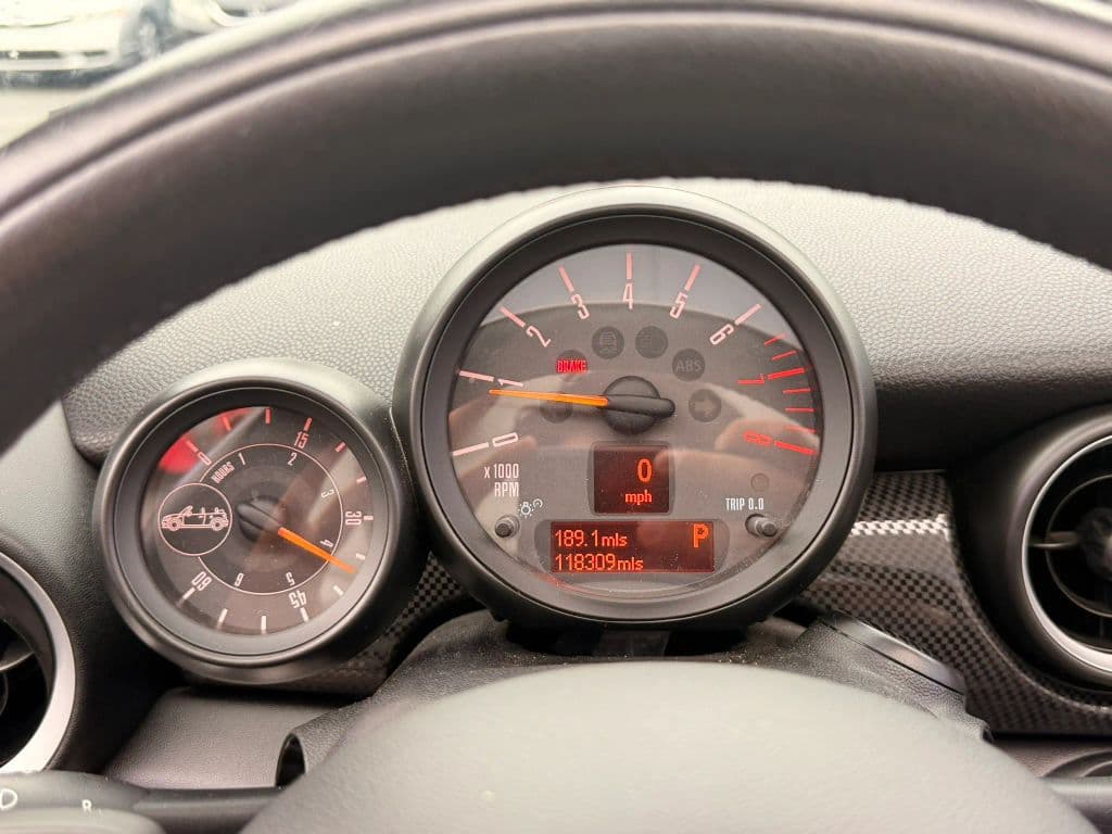 2015 MINI Cooper 26