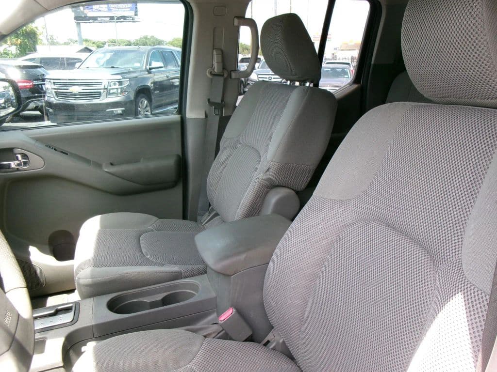 2014 Nissan Frontier 14