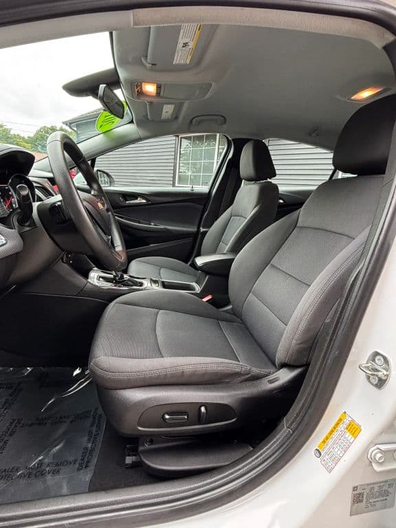 2019 Chevrolet Cruze 7
