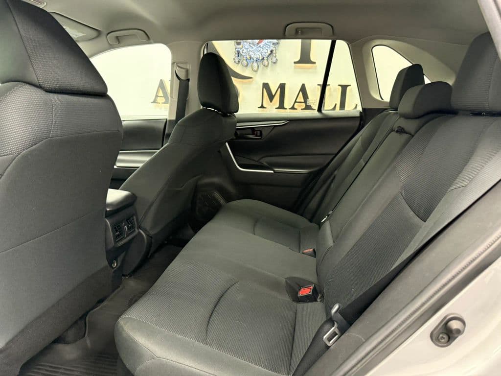 2021 Toyota RAV4 17
