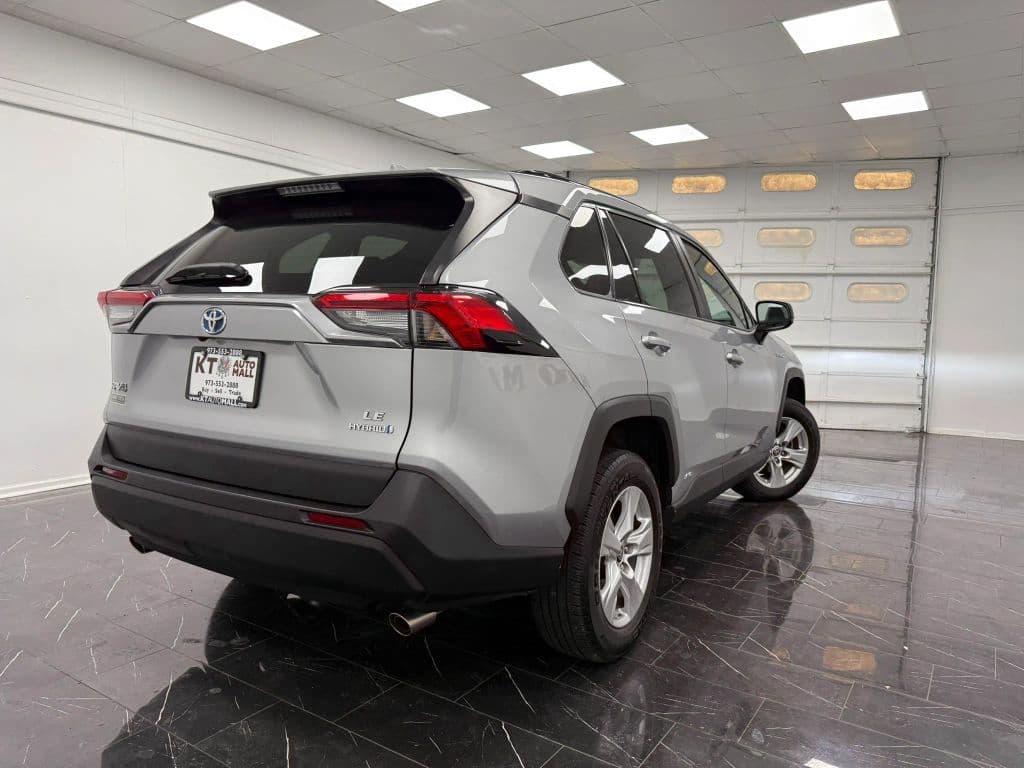 2021 Toyota RAV4 37
