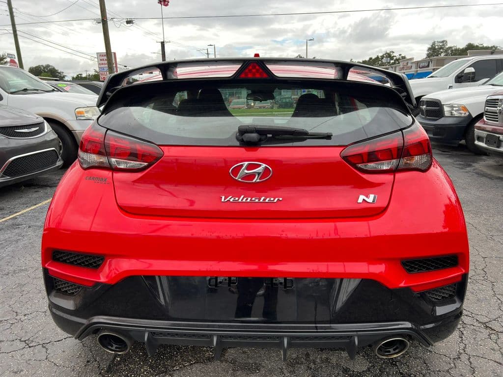 2022 Hyundai Veloster 6