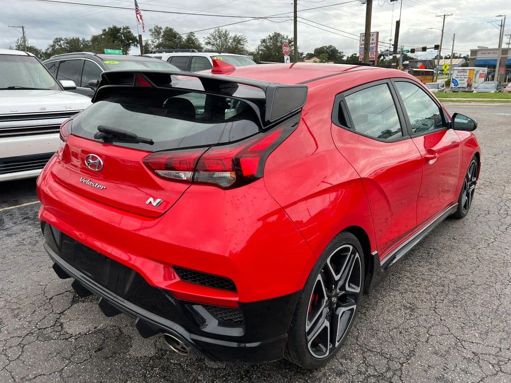 2022 Hyundai Veloster 5