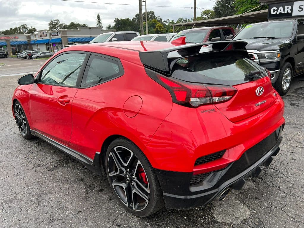 2022 Hyundai Veloster 7