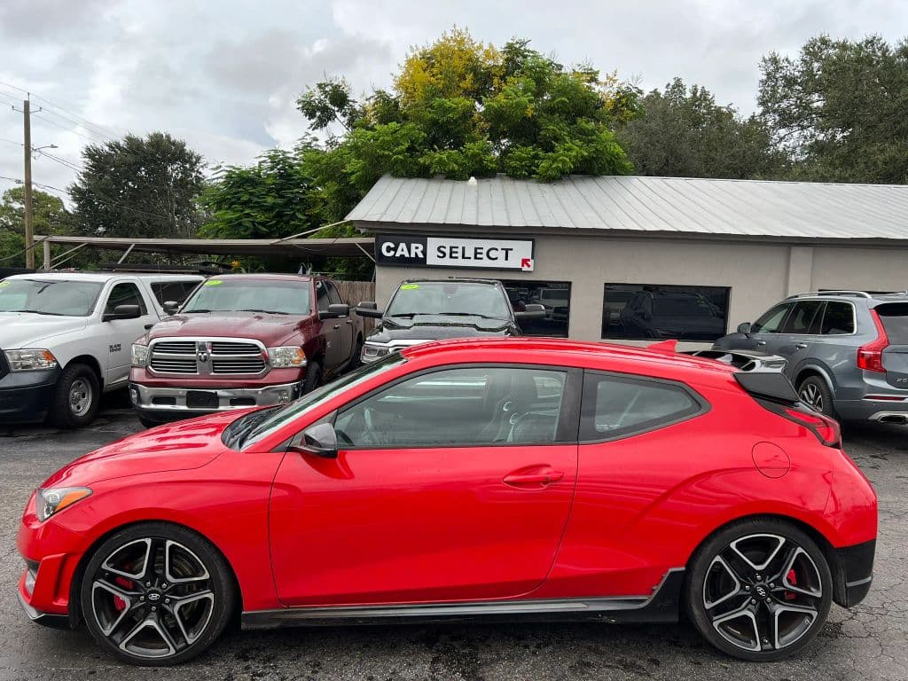 2022 Hyundai Veloster 8