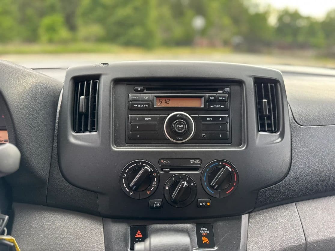 2015 Nissan NV200 15