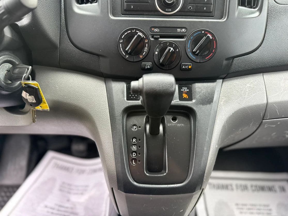 2015 Nissan NV200 16