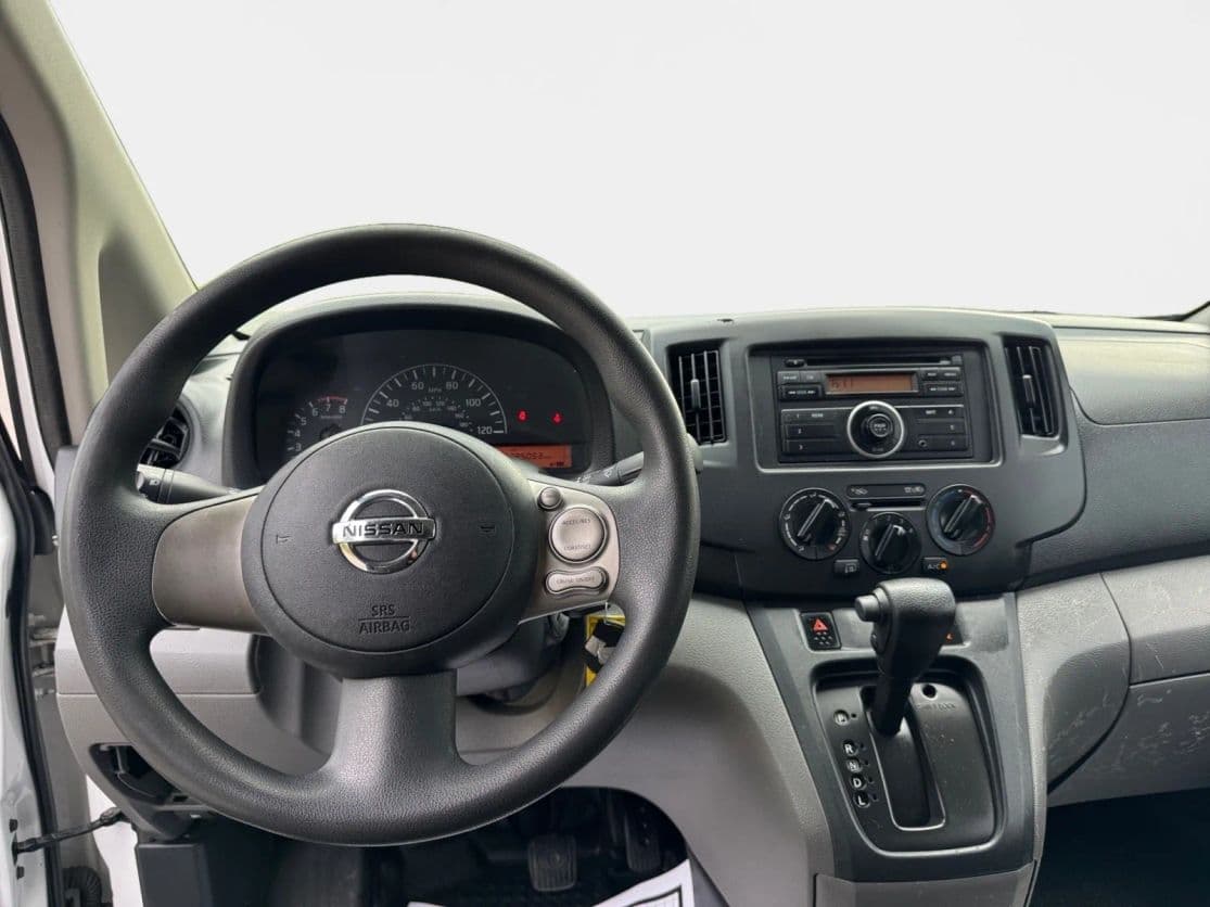 2015 Nissan NV200 11