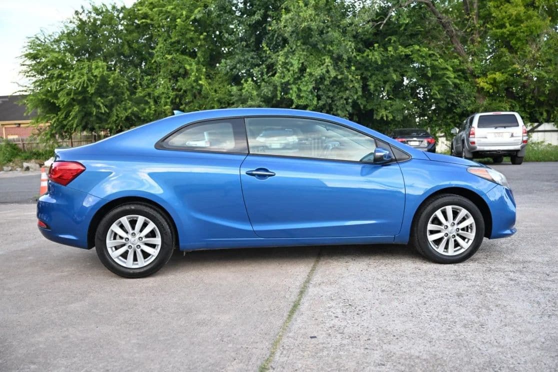 2015 Kia Forte Koup 8