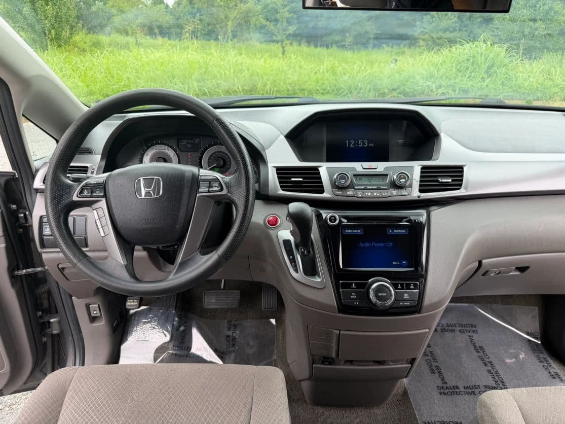 2014 Honda Odyssey 16