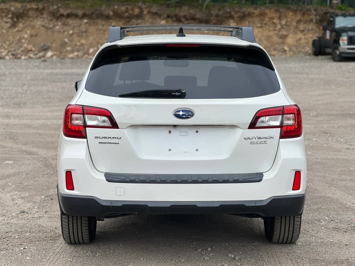 2016 Subaru Outback 12