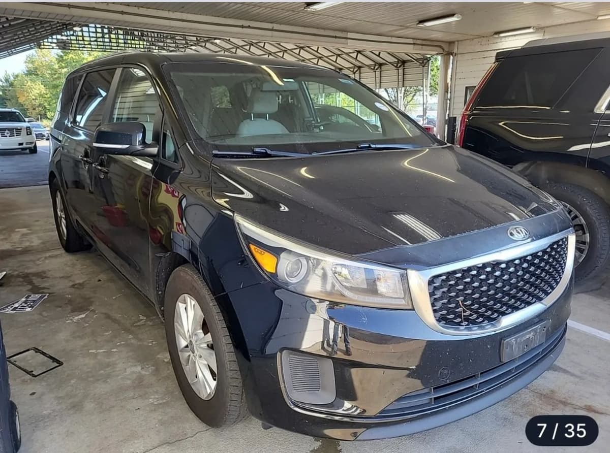 2016 Kia Sedona 5