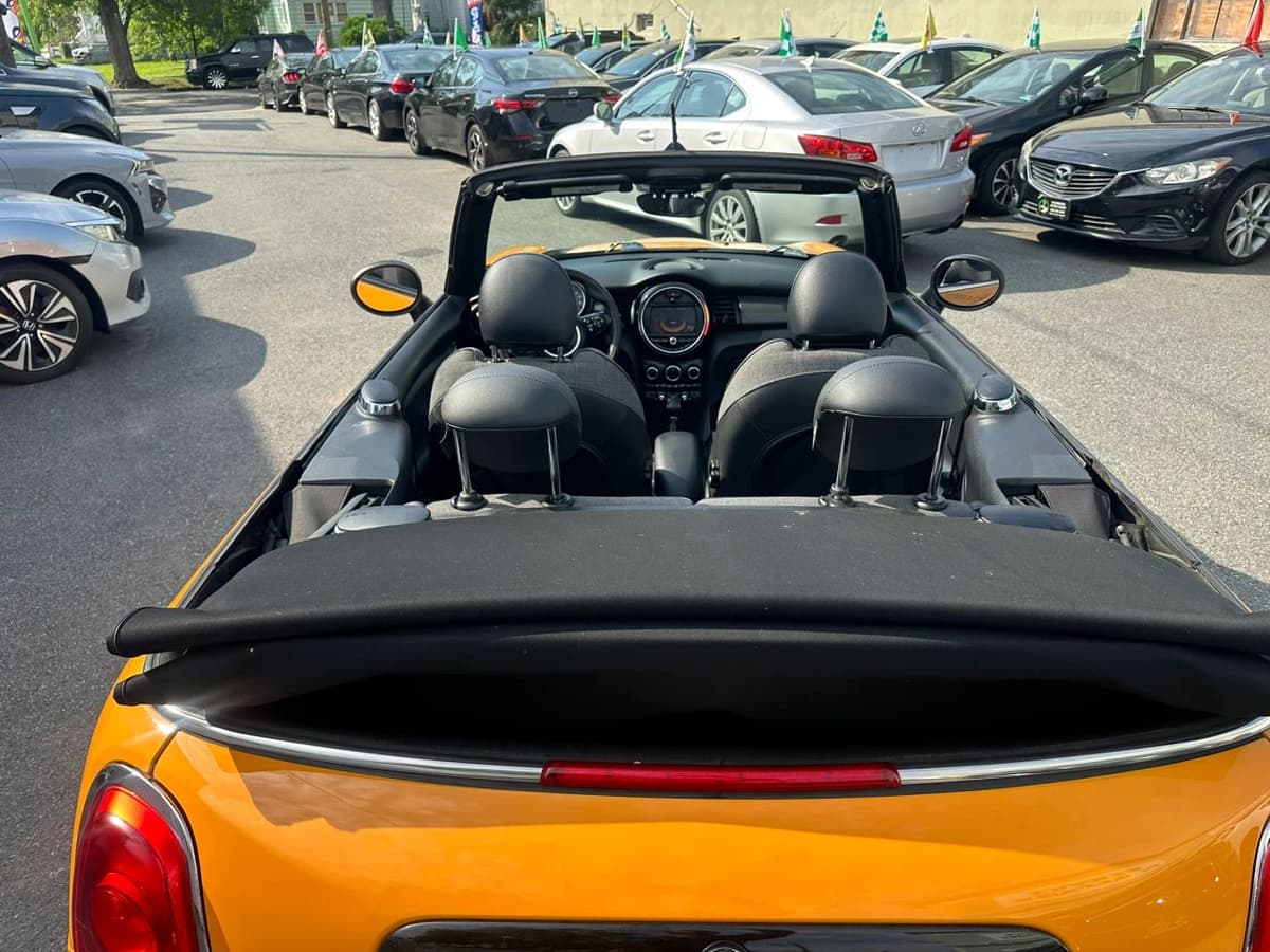 2016 MINI Cooper 66