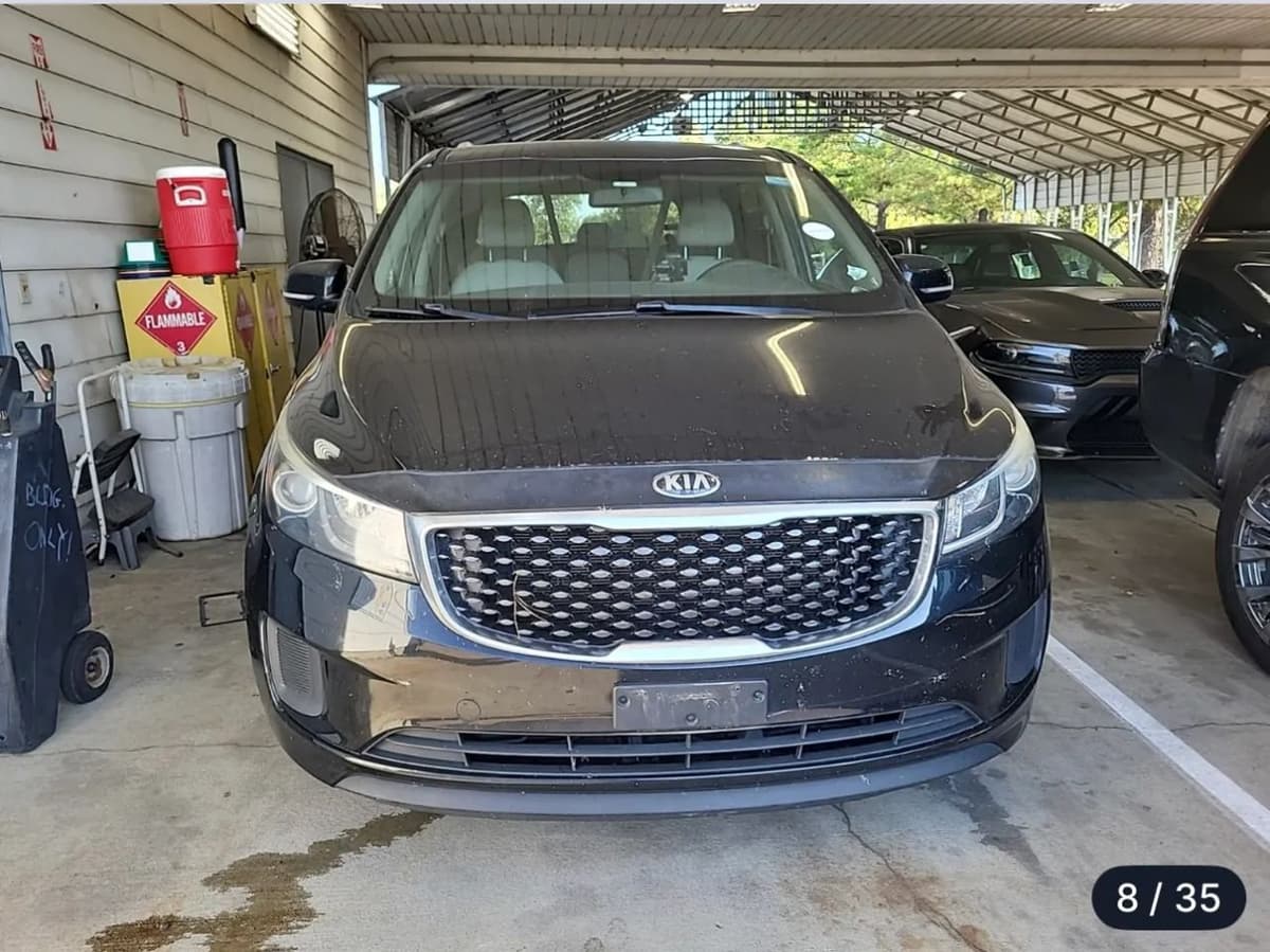 2016 Kia Sedona 6