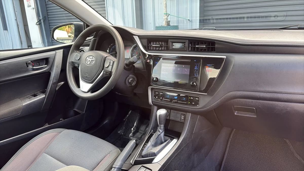 2019 Toyota Corolla 15