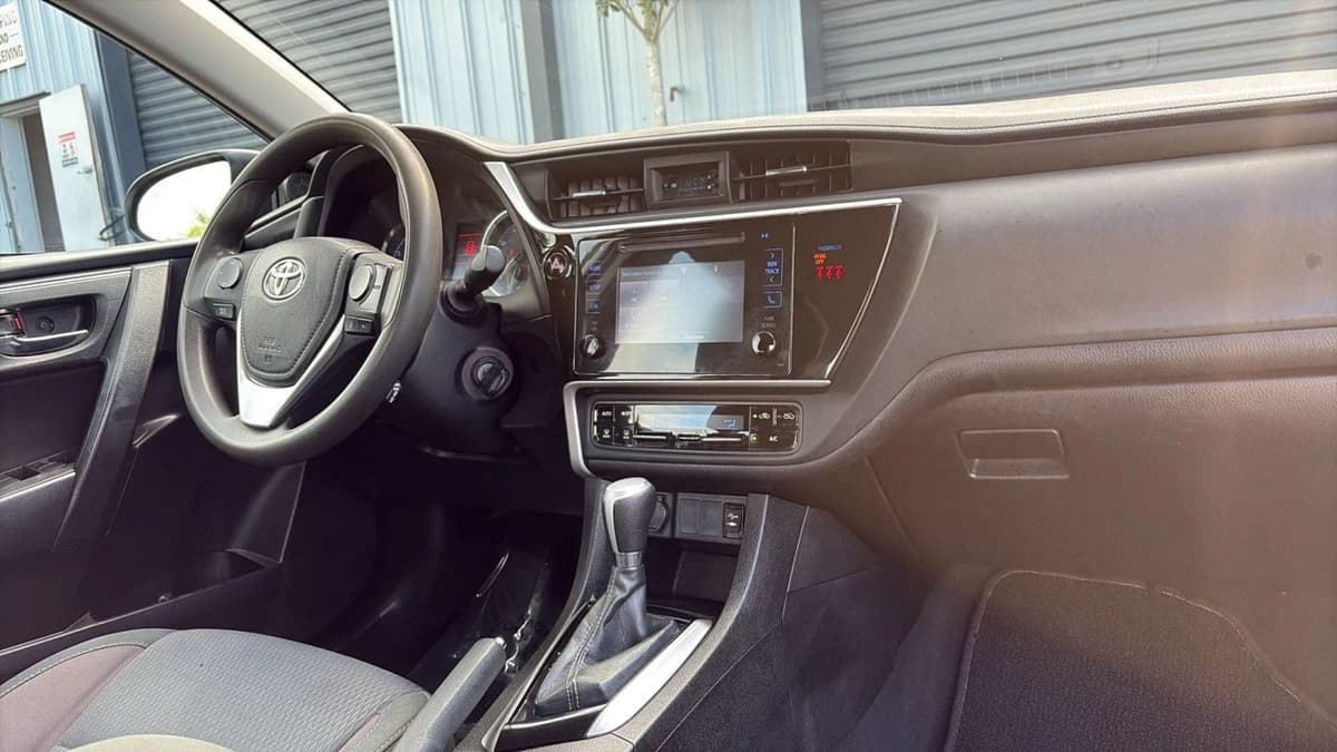 2019 Toyota Corolla 14