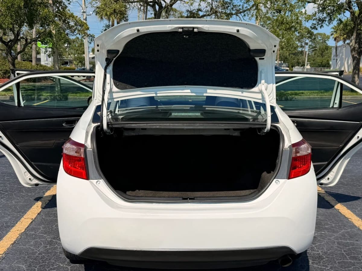 2019 Toyota Corolla 35