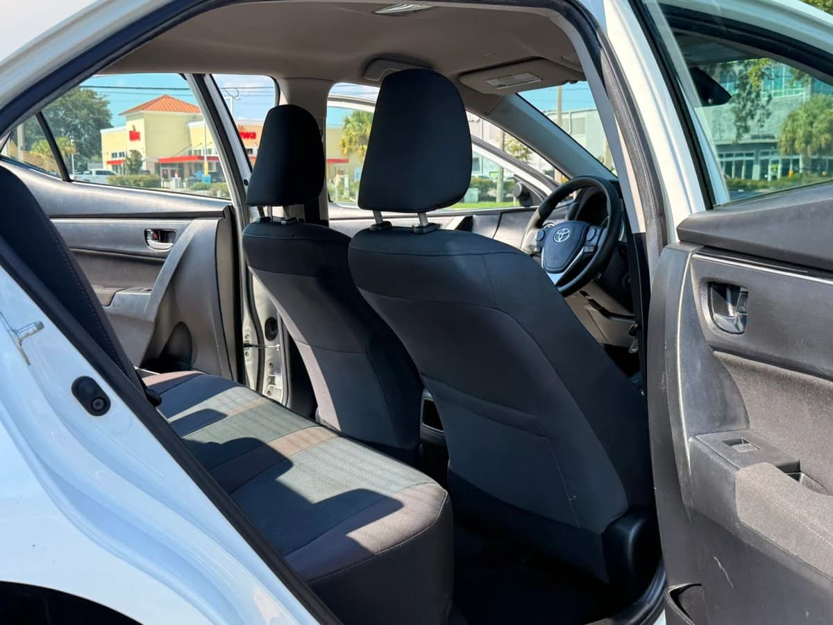 2019 Toyota Corolla 37