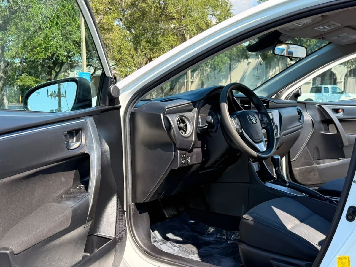 2019 Toyota Corolla 33