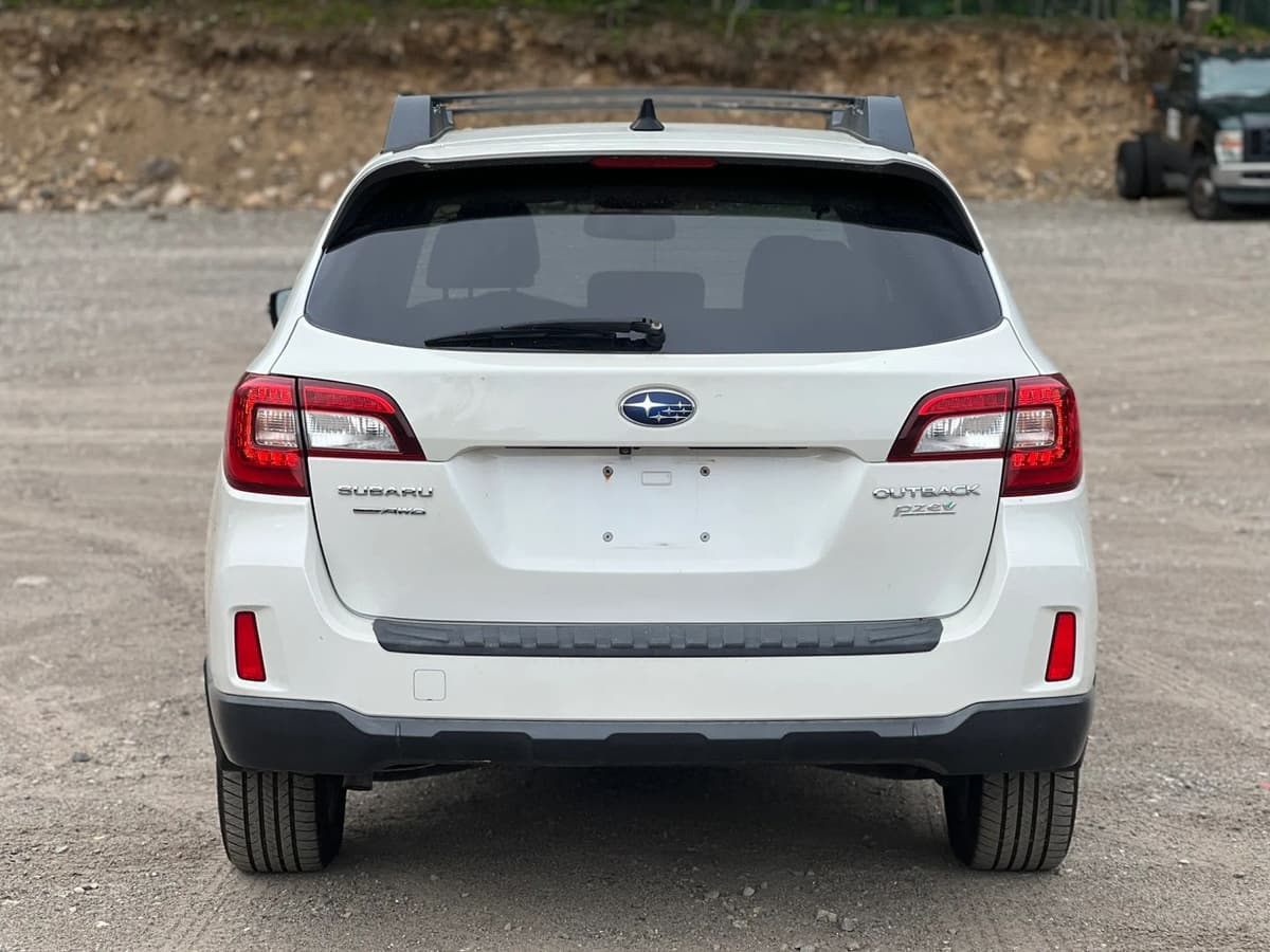 2016 Subaru Outback 11