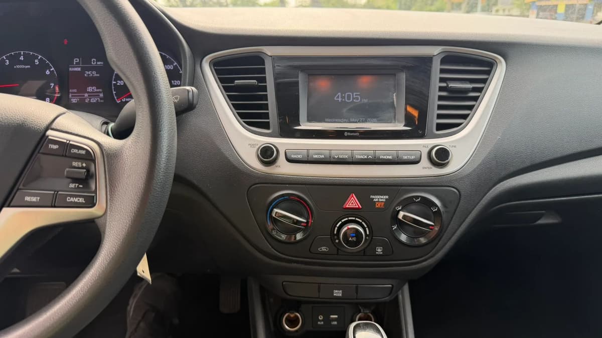 2021 Hyundai Accent 28
