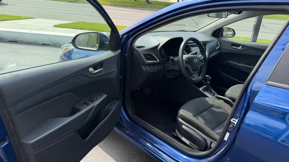2021 Hyundai Accent 11