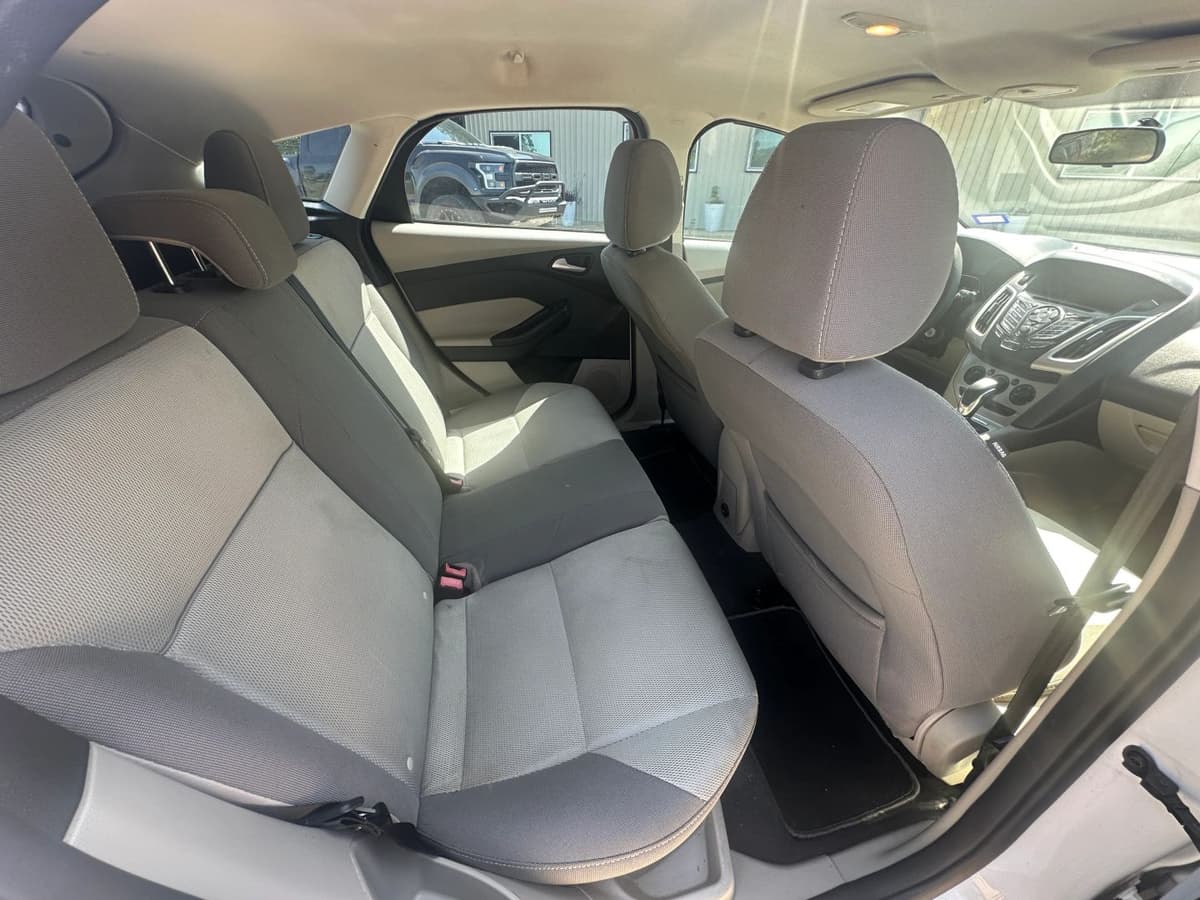 2014 Ford Focus 14