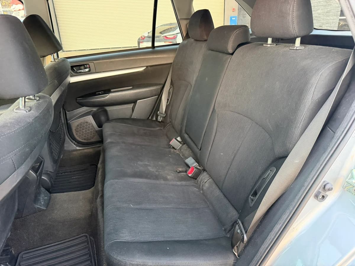 2014 Subaru Outback 17