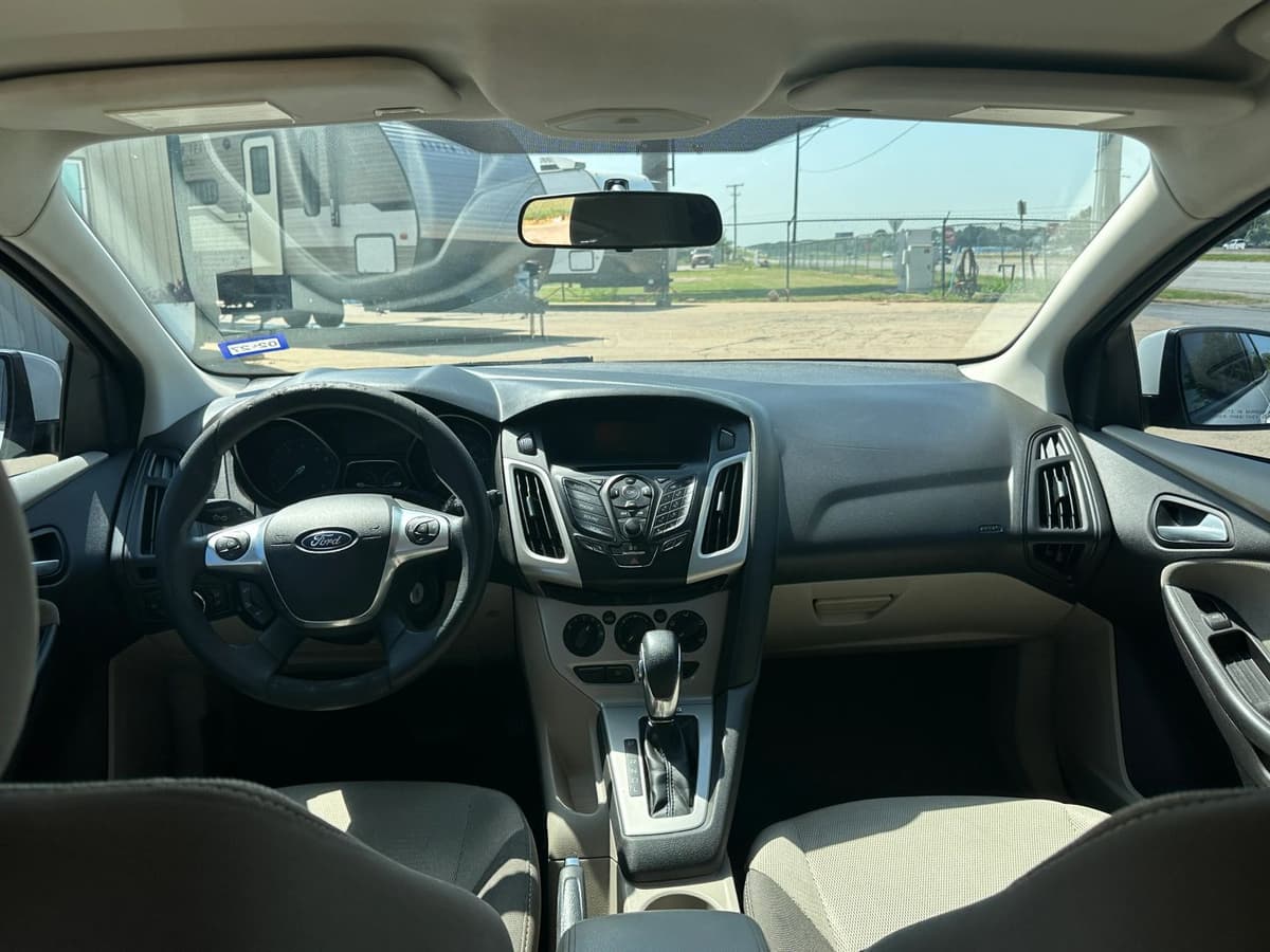 2014 Ford Focus 10
