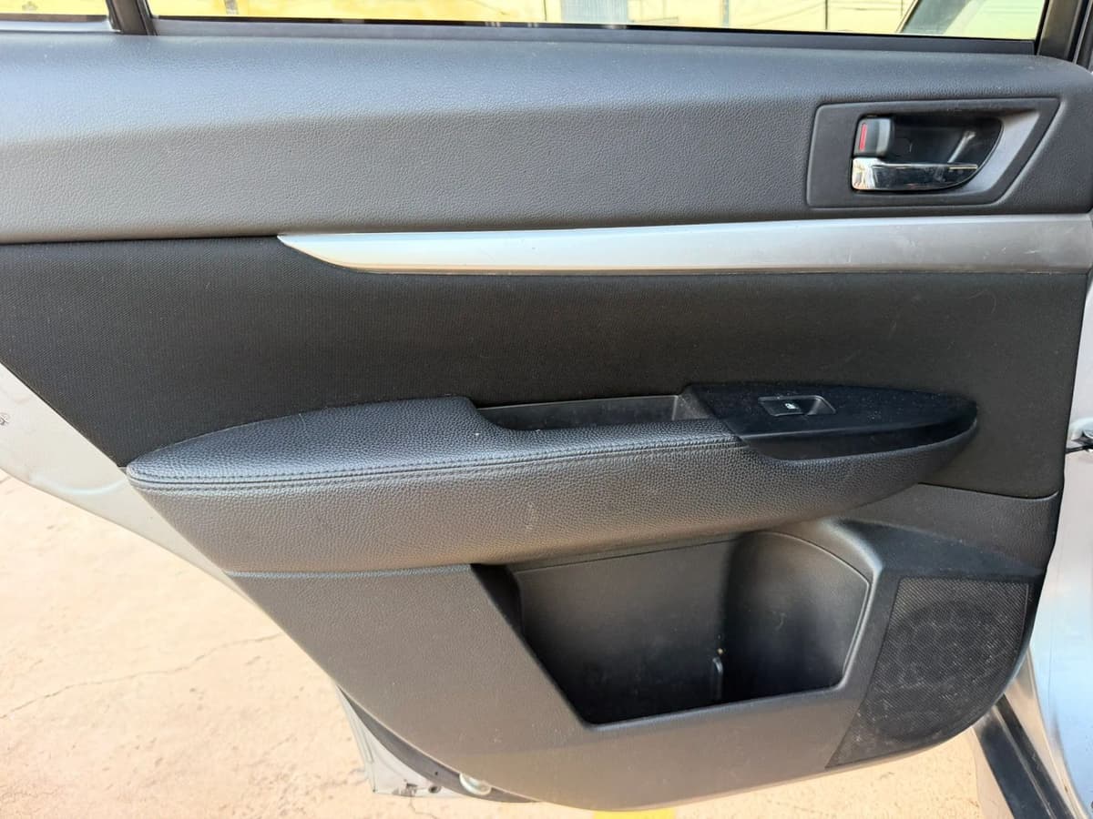 2014 Subaru Outback 15