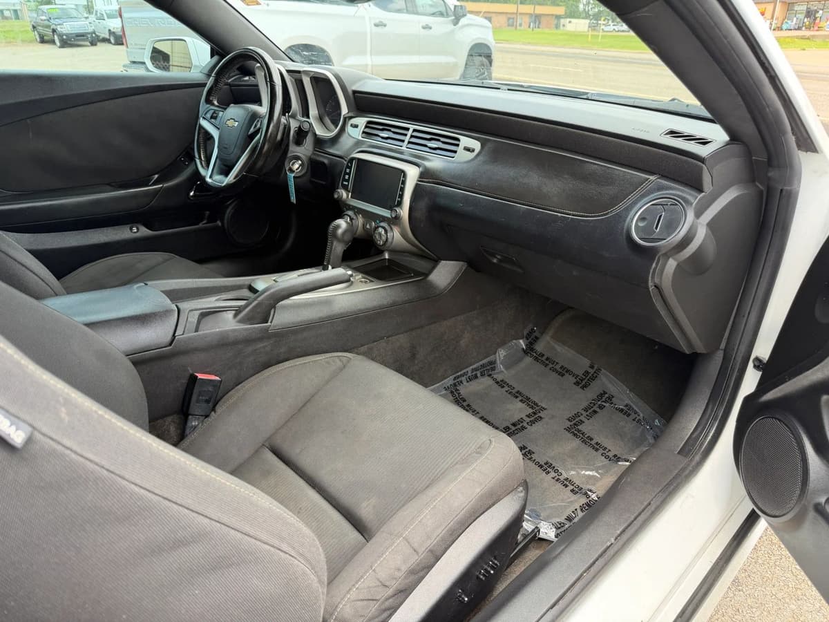2015 Chevrolet Camaro 9