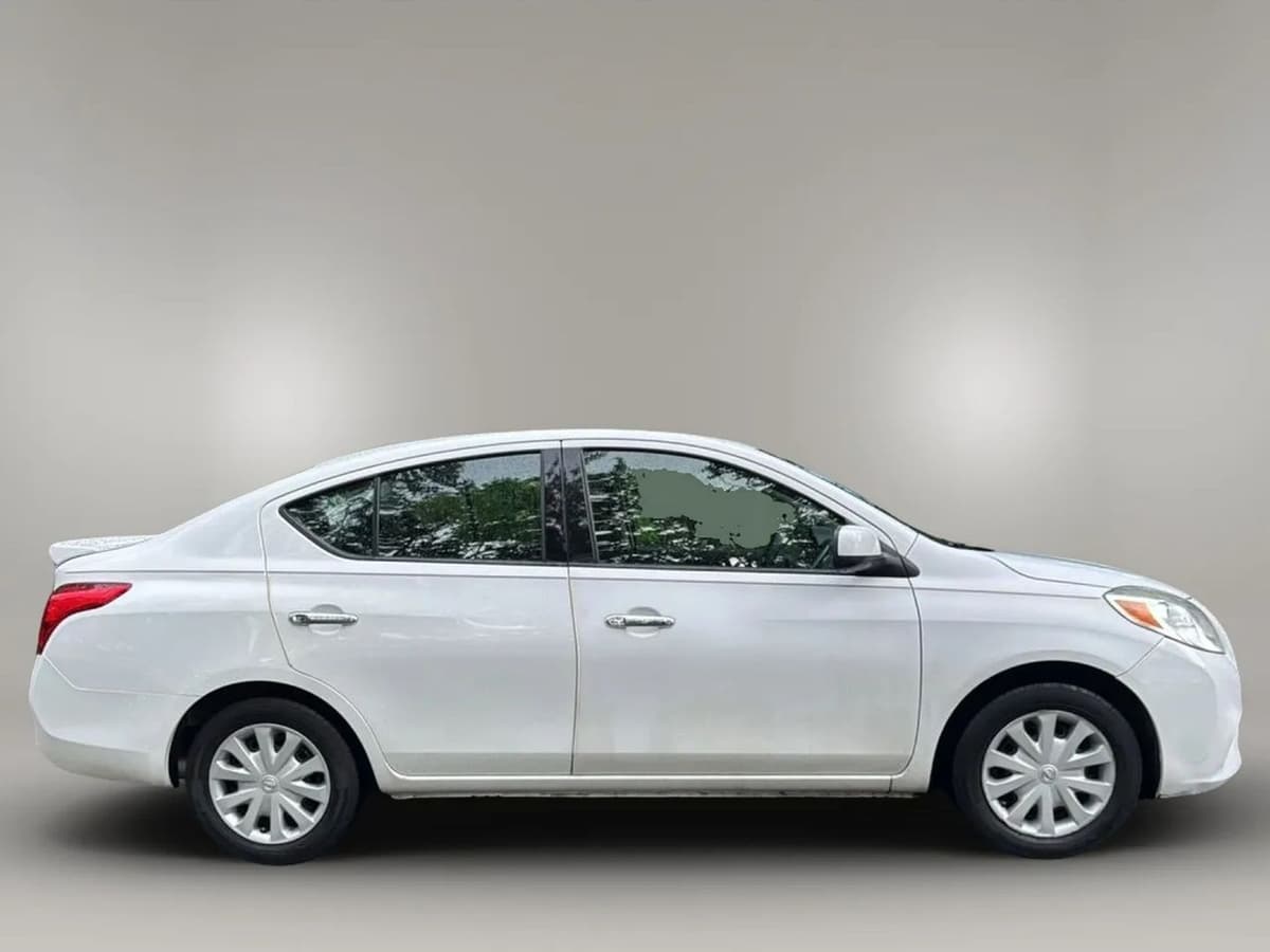 2014 Nissan Versa Sedan 7