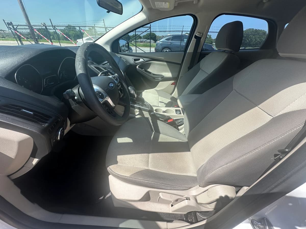 2014 Ford Focus 9