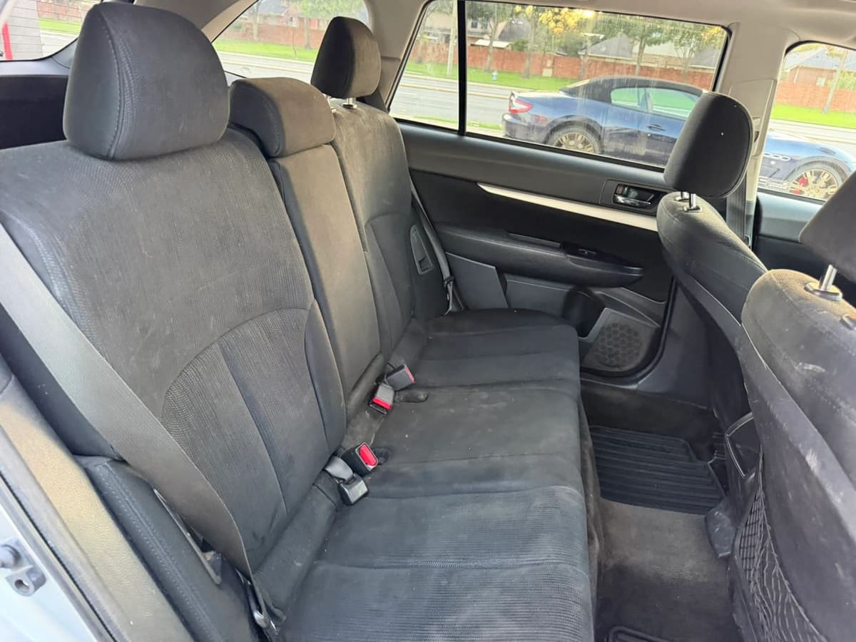 2014 Subaru Outback 21